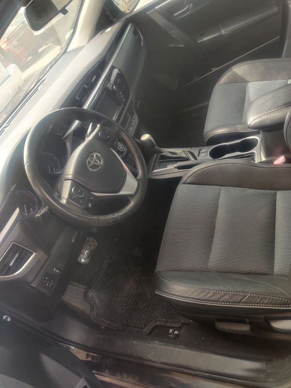 Thumbnail 7 of 2015 Toyota Corolla